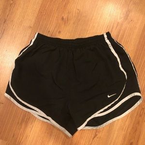 Black nike shorts